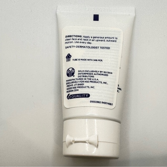 Nutricentials Day Dream Protective cream, creamy day moisturizer by NuSkin NIB - Picture 2 of 4